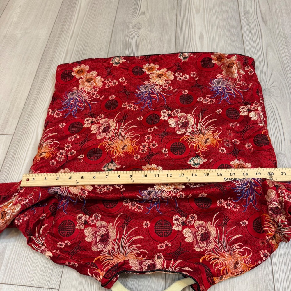 Chico's Red Silk Blend Chinoiserie Floral Frog Closure Jacket Size 1 - Picture 10 of 10